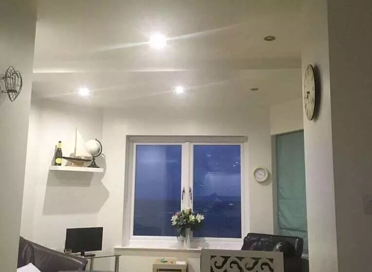 Beautiful Sea View Apartment