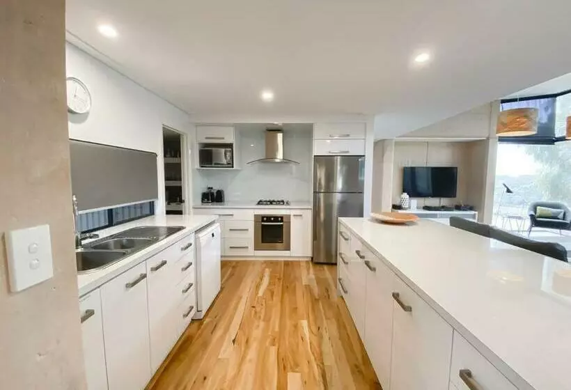 Cinque Stelle · Spacious Villa Private Bushland