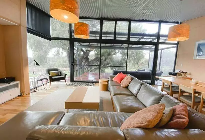 Cinque Stelle · Spacious Villa Private Bushland