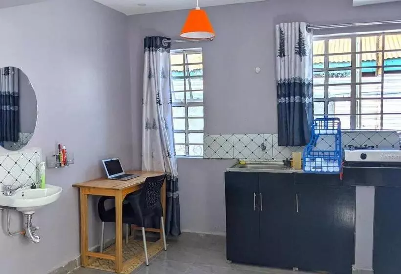 Nubian Palm Staycation Studio