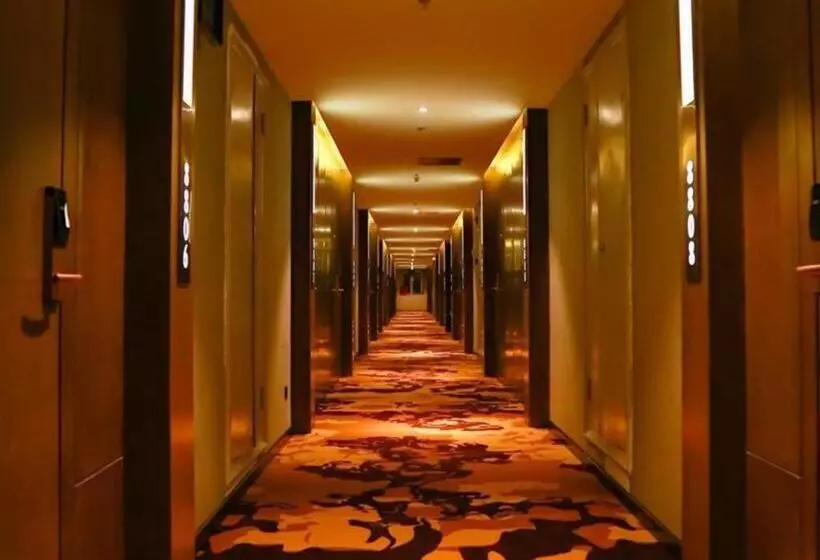 Hotelli James Joyce Coffetel·changchun Railway Station