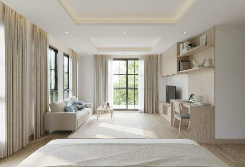 Leon Lasalle Hotel And Residences