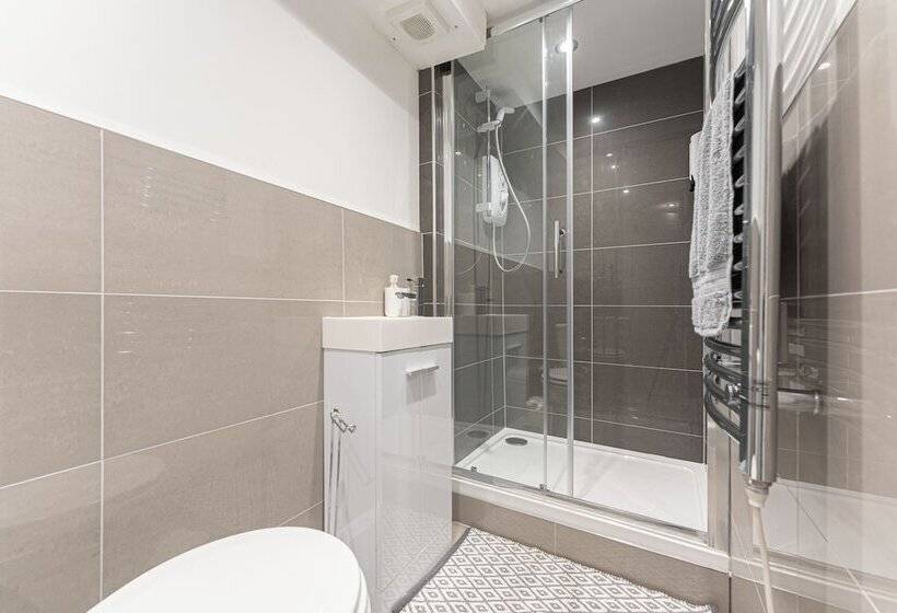 Tanna Estates   George Street House