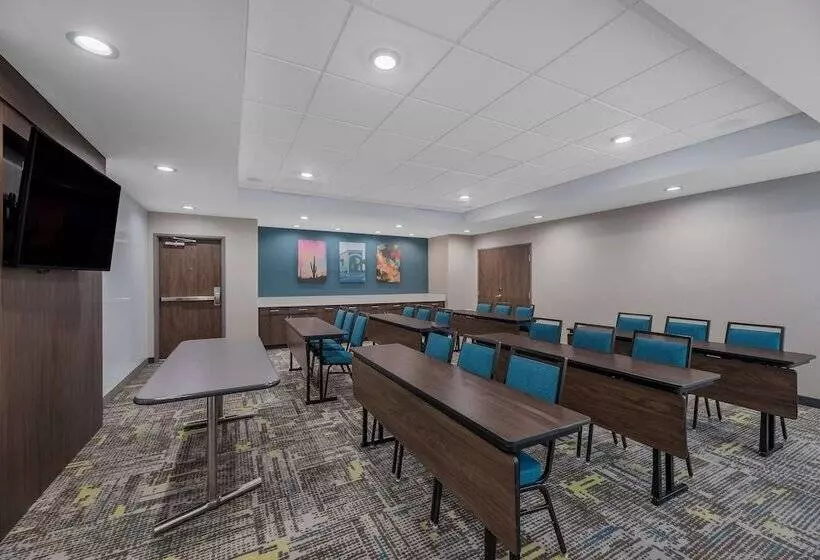 Hotelli Hampton Inn Williams