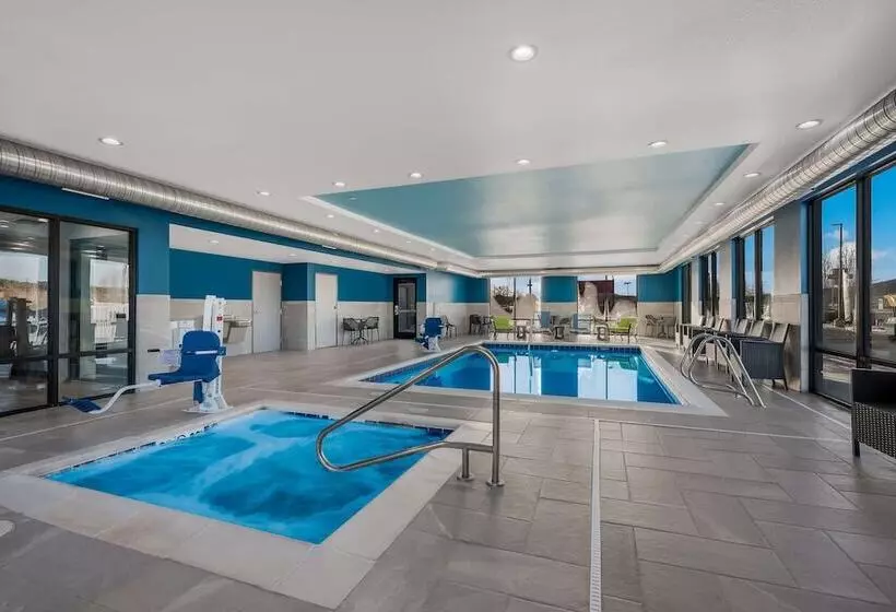 Hotelli Hampton Inn Williams
