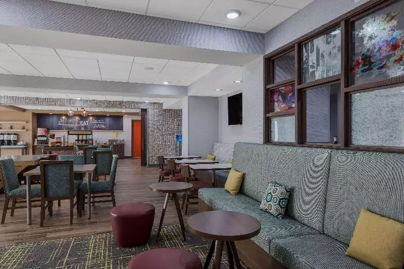 Hotelli Hampton Inn Williams