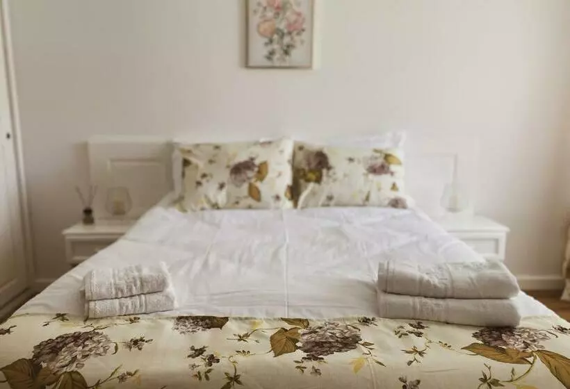 Majatalo Casa Cu Vitralii