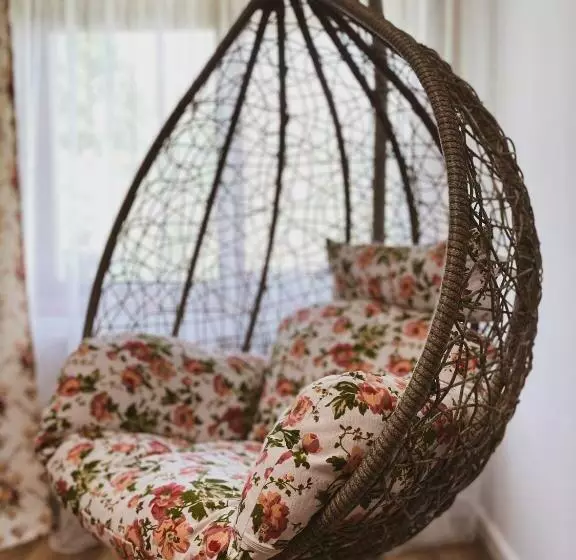 Majatalo Casa Cu Vitralii