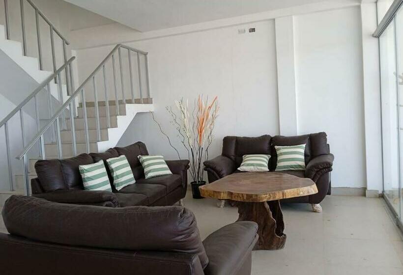 Casa De Playa Vistamar Con Piscina, Camaná   Arequipa