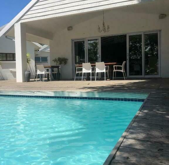 بنسيون Bunkers Inn Guesthouse