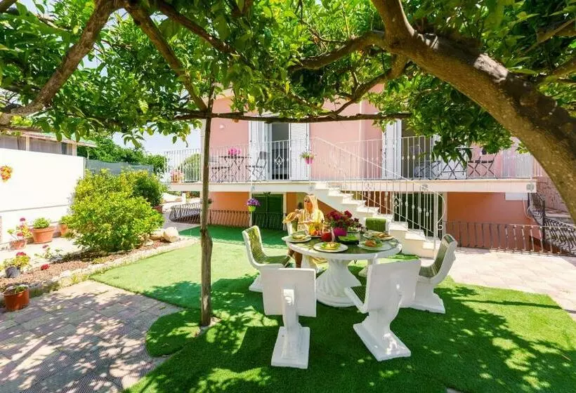 Aamiaismajoitus (B&B) Le Jardin