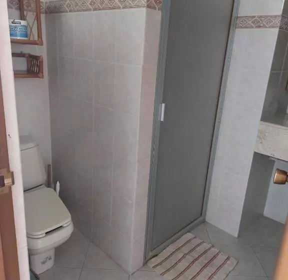 Bella Casa A La Orilla Del Lago & Estacionamiento