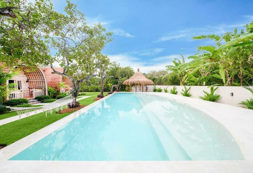 فندق Uluwatu Desa