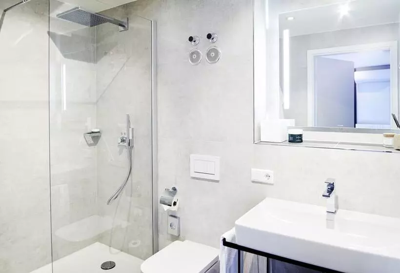 Design  Und Kunsthotel München