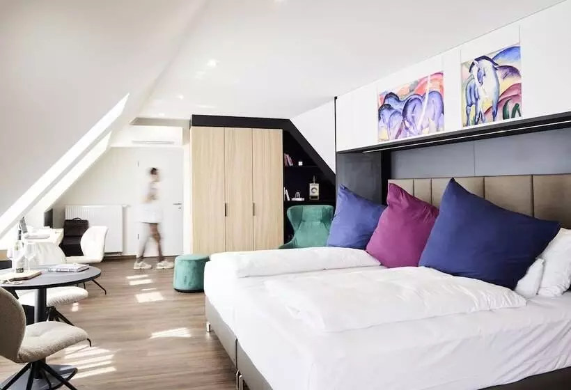 Design  Und Kunsthotel München