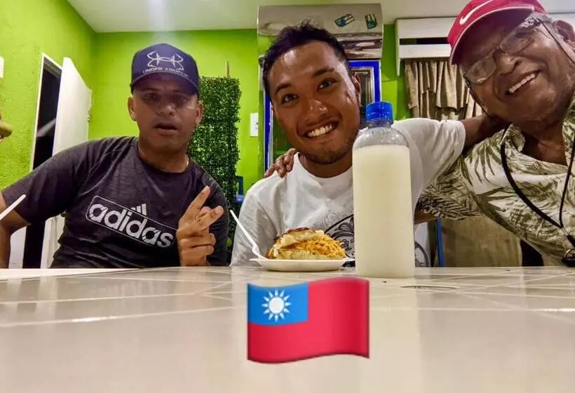 ペンション Casa Feliz Hostal