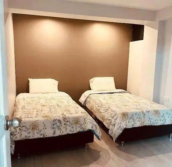 Slaviero Home Ii, Cuzco, Perú