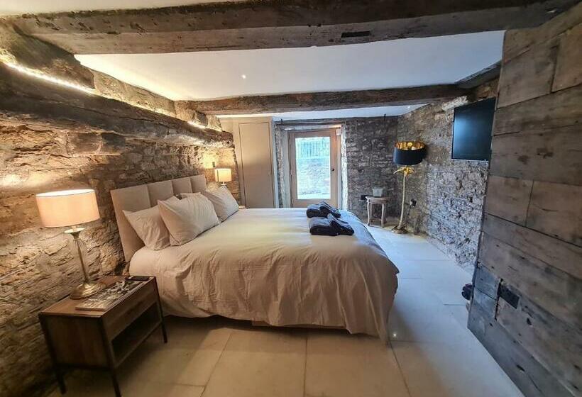 The Undercoft Luxury Private Studio At The Old Church House Central Frome