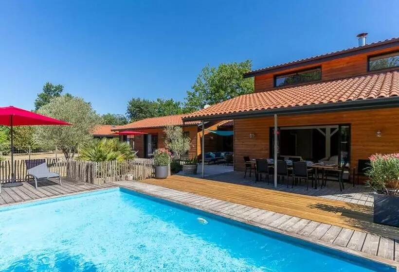 Villa Familiale 10 Pers. à Biscarrosse Avec Piscine Chauffée, Près Du Lac Et Des Pistes Cyclables