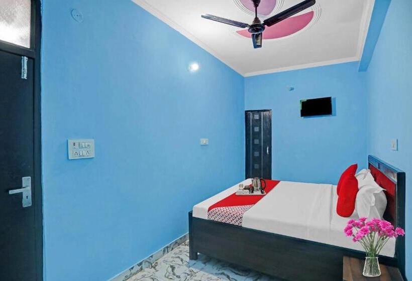 هتل Flagship Green