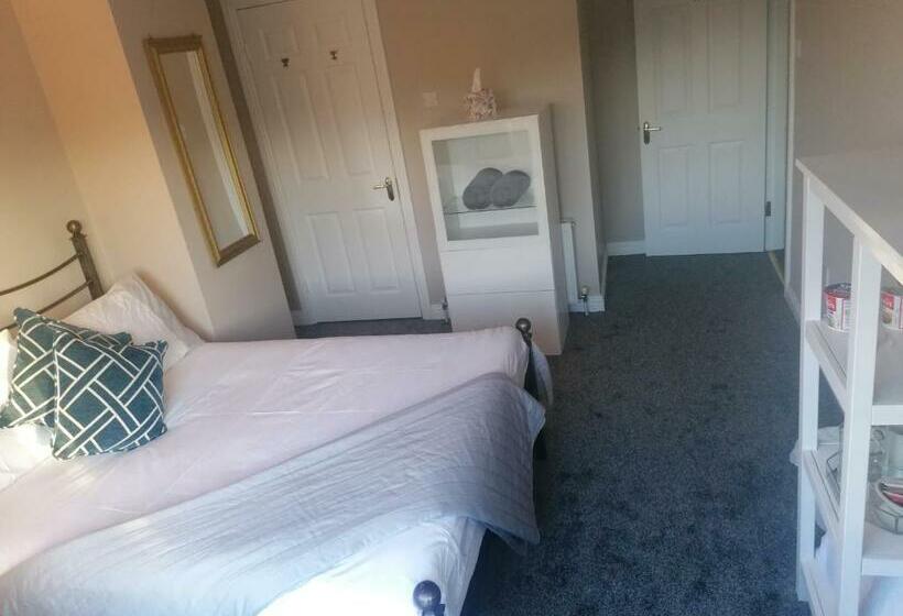 Пансион Dún Eoin Carrigaline