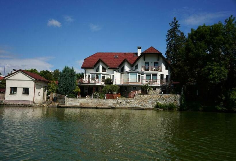 פנסיון Penzion Hana