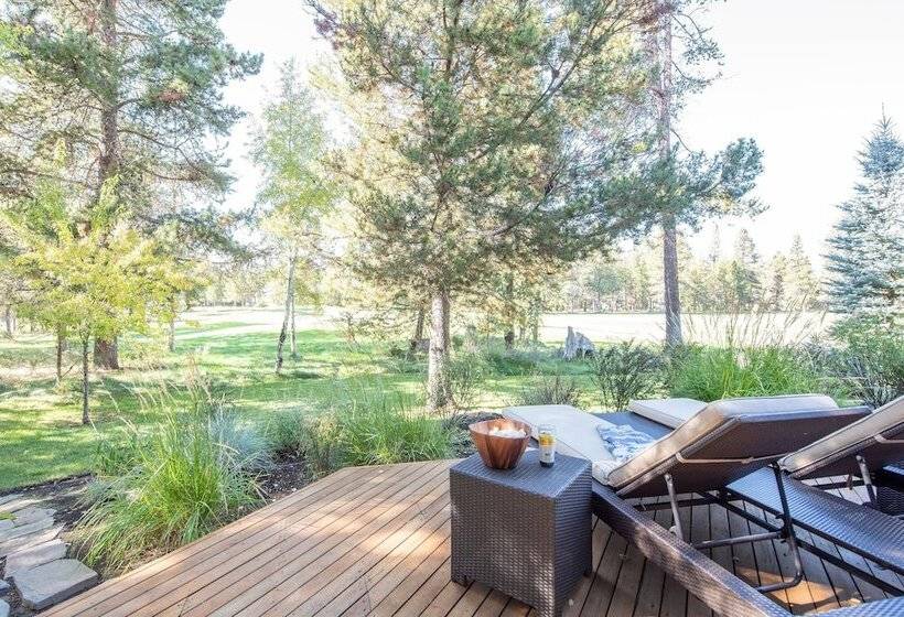 Sunriver By Avantstay Cozy Mountain Home W Indoor Pool And Hot Tub