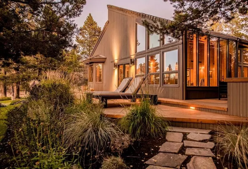 Sunriver By Avantstay Cozy Mountain Home W Indoor Pool And Hot Tub