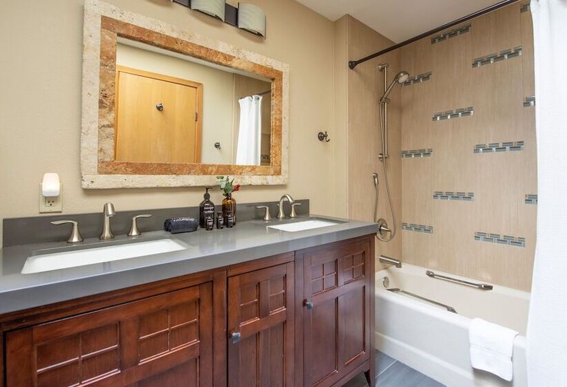 Sunriver By Avantstay Cozy Mountain Home W Indoor Pool And Hot Tub