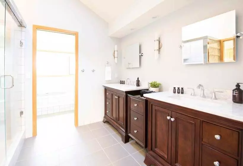 Sunriver By Avantstay Cozy Mountain Home W Indoor Pool And Hot Tub