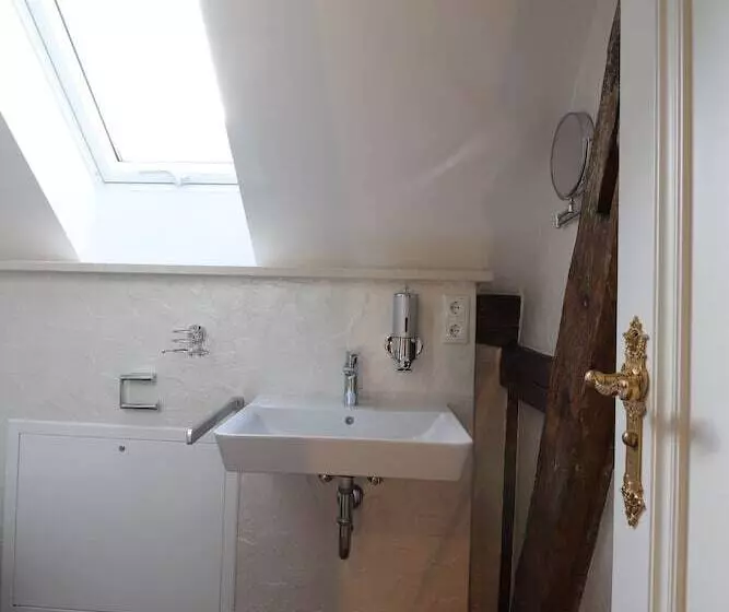 Hotelli Das Fischer Boardinghouse Kf