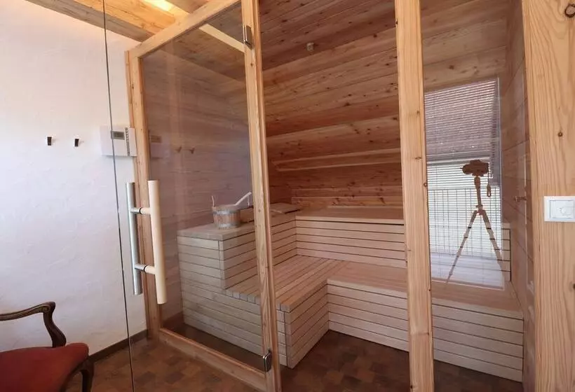 Hotelli Das Fischer Boardinghouse Kf