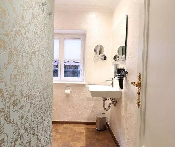 Hotelli Das Fischer Boardinghouse Kf