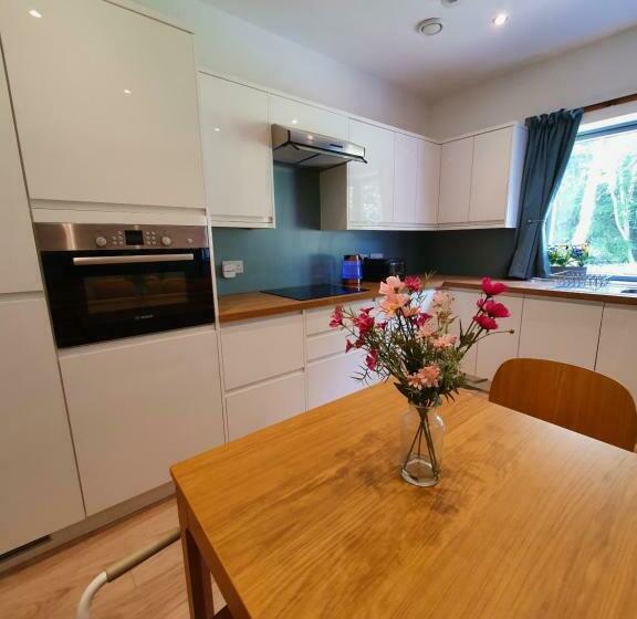 Luxury Country Apartment With Hot Tub   Near Edinburgh