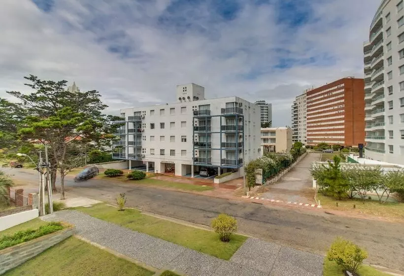 Oceana Suites The Point