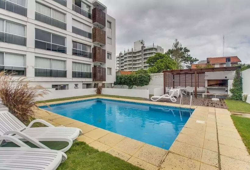 Oceana Suites The Point