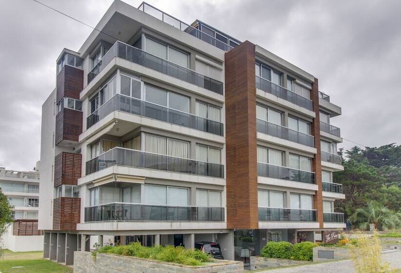 Oceana Suites The Point