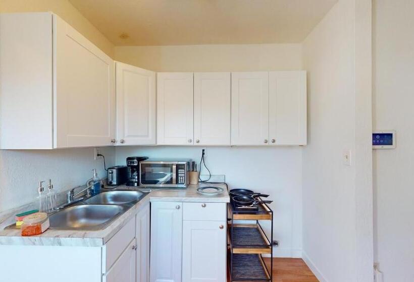 Comfy Guesthouse In Yelm