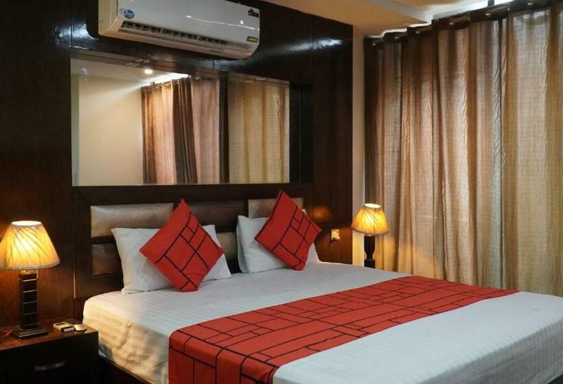 Grand Star Hotel Multan