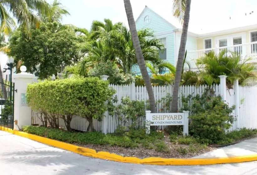A Siesta Bay By Avantstay Key West Walkable Gated Community Shared Pool Week Long Stays Only