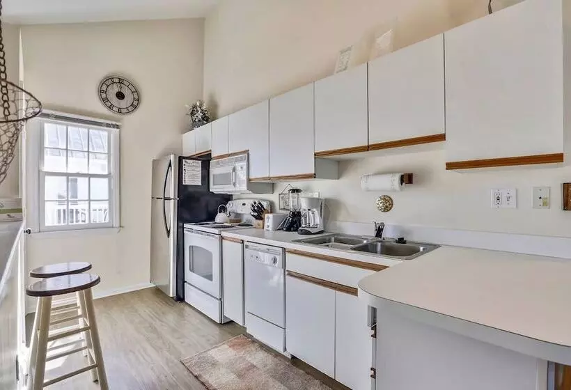 A Siesta Bay By Avantstay Key West Walkable Gated Community Shared Pool Week Long Stays Only