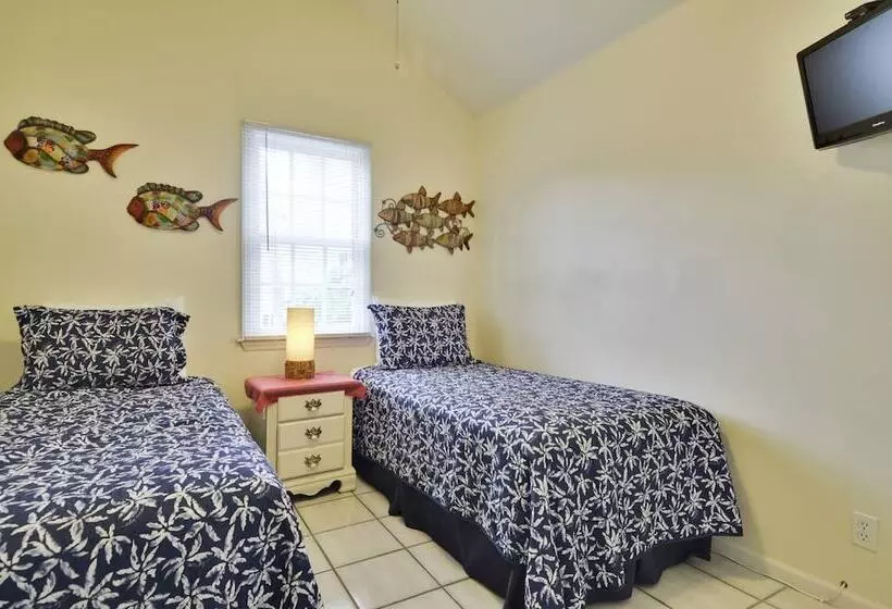 A Siesta Bay By Avantstay Key West Walkable Gated Community Shared Pool Week Long Stays Only