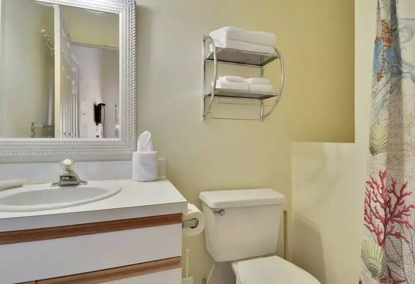 A Siesta Bay By Avantstay Key West Walkable Gated Community Shared Pool Week Long Stays Only