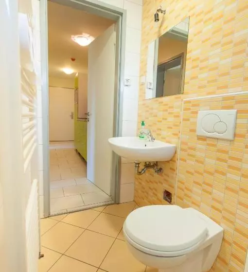 هاستل Simbol Rooms With Free Private Parking