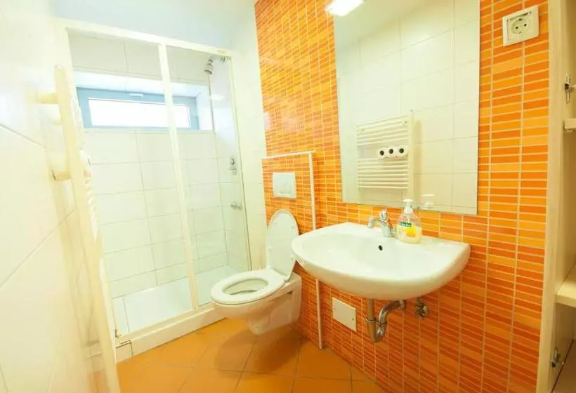 هاستل Simbol Rooms With Free Private Parking