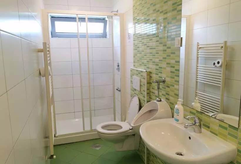 هاستل Simbol Rooms With Free Private Parking