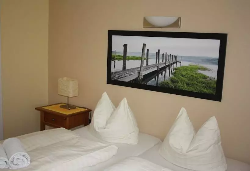 Bed and Breakfast Landhotel Zum Kranich