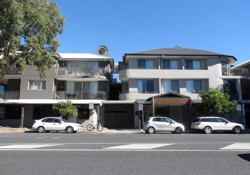 Byron Bay Hotel And Apartments