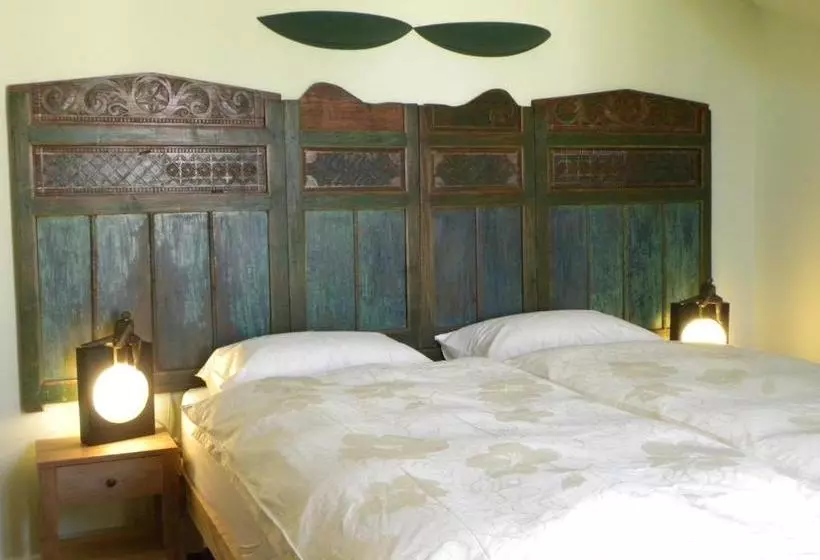 تختخواب و صبحانه Casa Munay