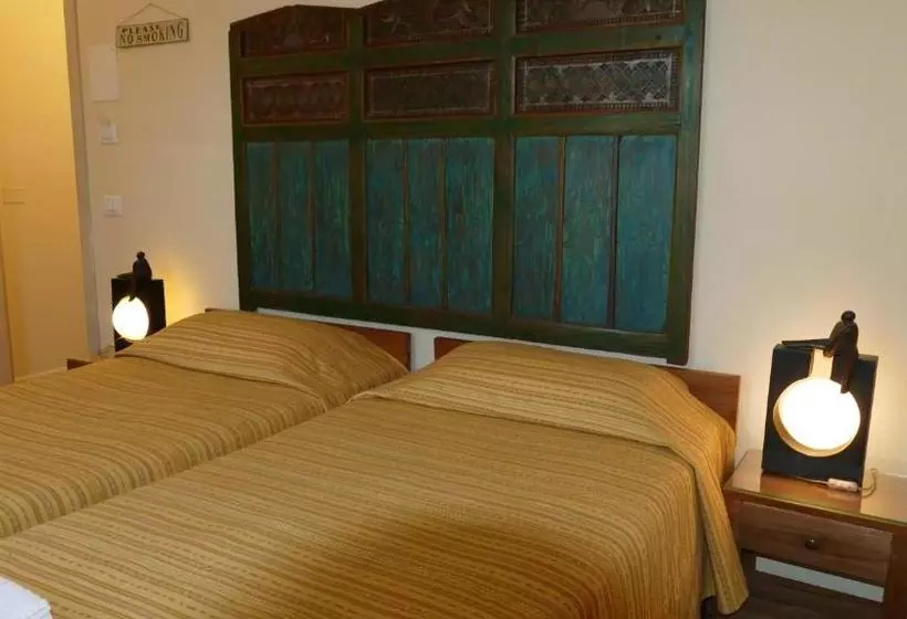 تختخواب و صبحانه Casa Munay